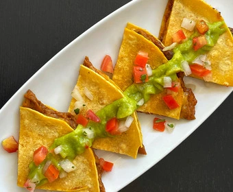 QUESADILLA TROPICAL