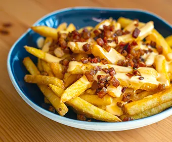 FRENCH FRIES WITH BACON AND CHEDDAR